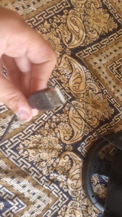 Logitech волан эа игри на каране на кола и други превозни средства