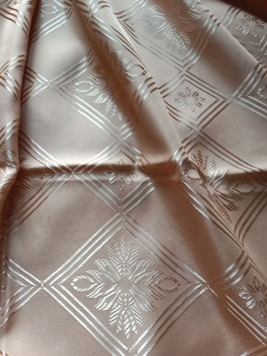 Продам шторы в хорошем состоянии