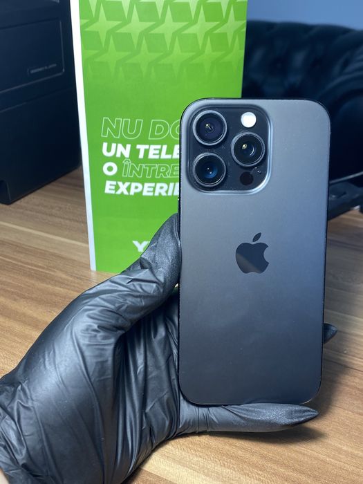 iPhone 16 Pro • 256 GB • Black Titanium
