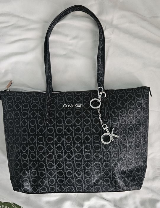 Дамска чанта Calvin Klein