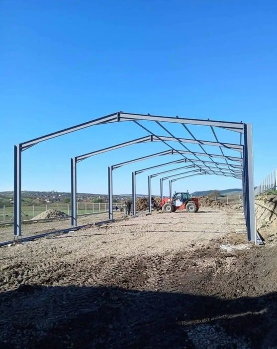 Vând hală metalica