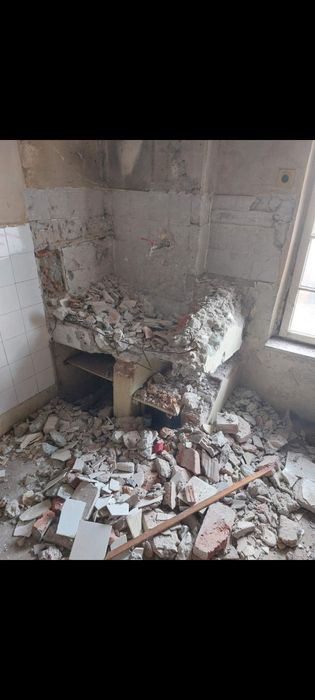 Товаро-разтоварна дейност,транспортни услуги ,транспорт с бус