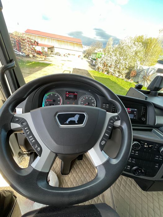 Ansamblu camion & remorcă