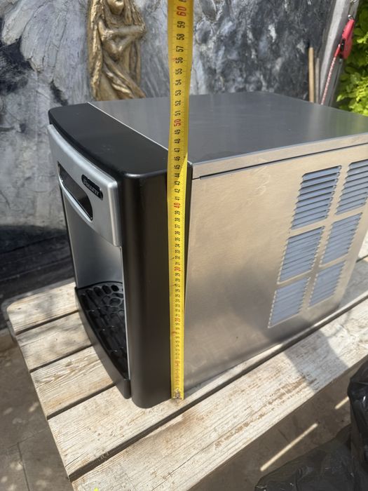 Dozator de gheata masticabila instant