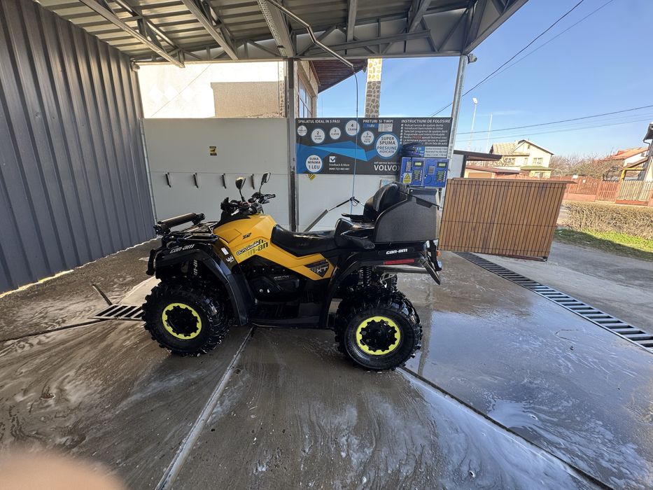 Atv can am outlander