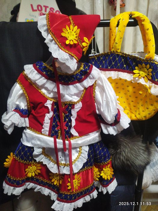 Новогодний костюм красной шапочки