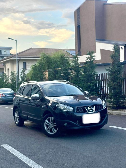 Nissan Qashqai+2