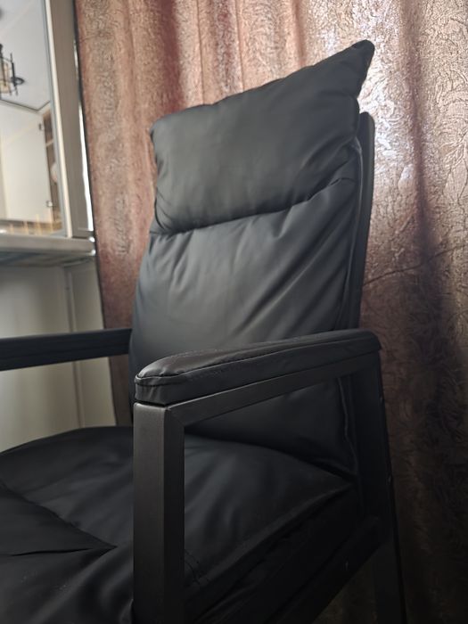 Продам кресло офисное, компьютерное, стул