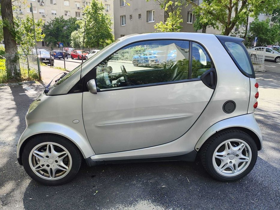 Vând Smart Fortwo