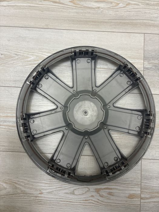 Продается колпак