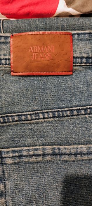 Blugi bărbătești  Armani 50 cm x2  în talie