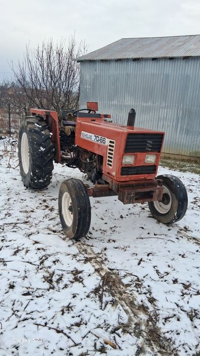 Tractor new holland 70 66