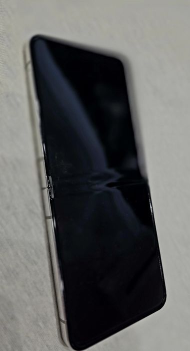 Samsung Galaxy Z Flip 5