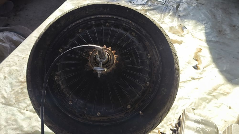 Продам электронный матор