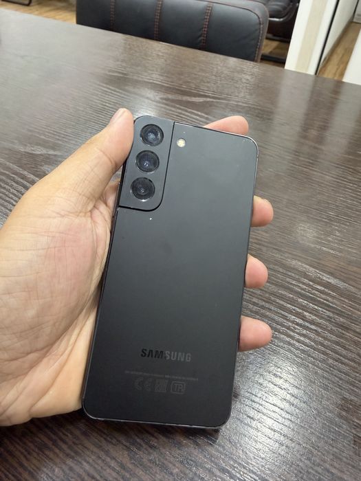 Samsung S22… 8/128 GB черный