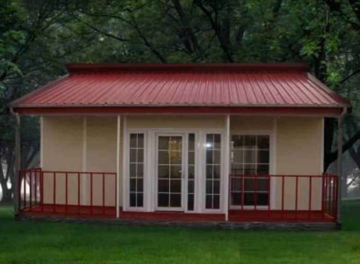 vând case din panouri de locuit