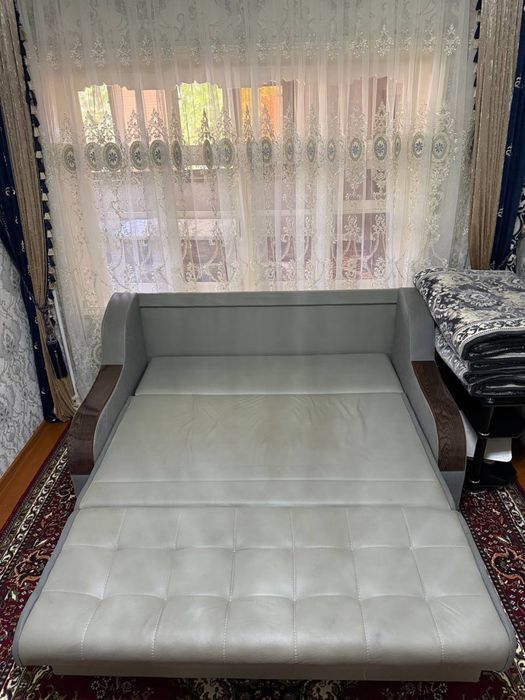 Диван раскладной (б/у)