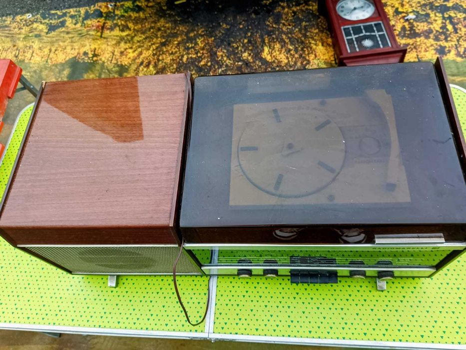 Vand radio Marelli cu picap functional pret 400lei