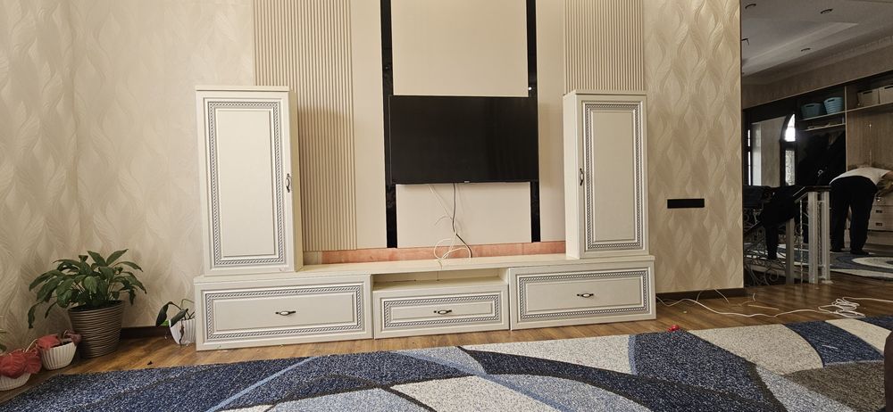 Тв зона 2шкафа подвесные