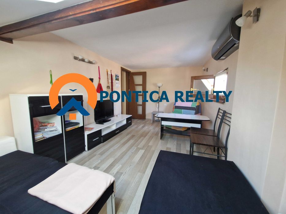 Продава се Тристаен апартамент в Бургас, Център - 60 кв.м за 1105 €/кв.м - Снимка #1