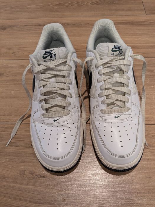 Adidași Nike Air Force 1 - originali, mărimea 42,5-27 cm


---

Titlu: