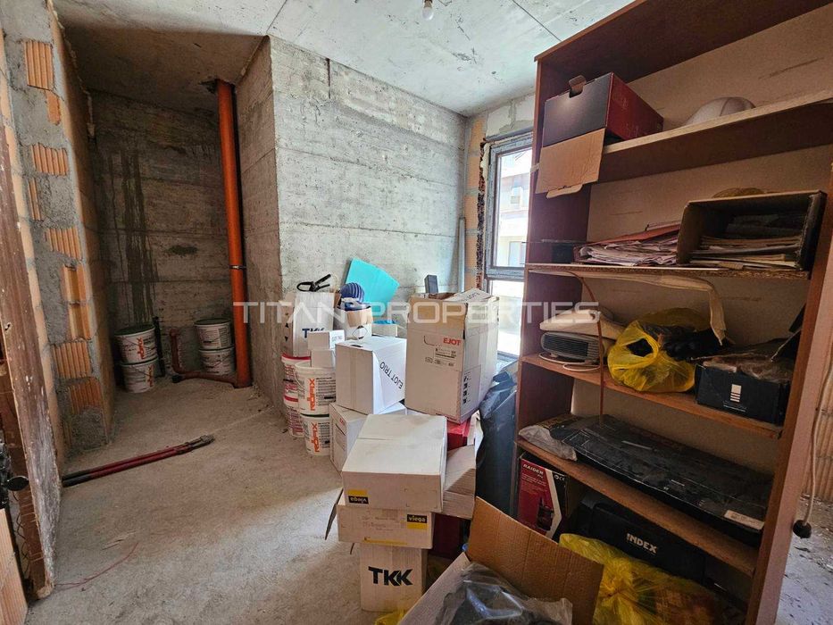 Продава се Тристаен апартамент в Варна, Автогара - 121 кв.м за 1215 €/кв.м - Снимка #4