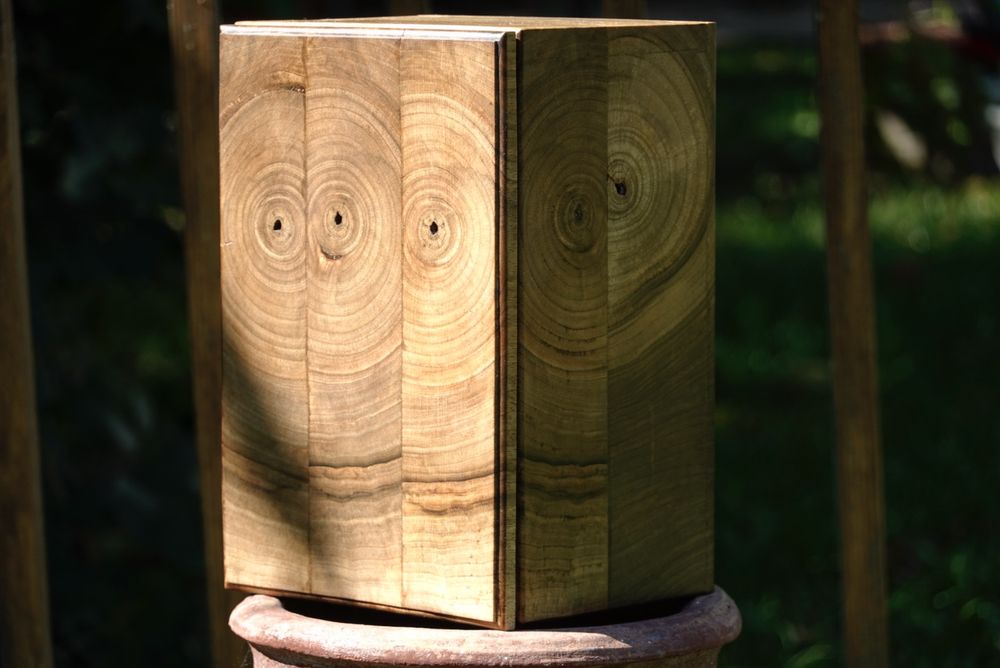 Cutii handmade pentru bijuterii, obiecte de lux din lemn masiv de nuc