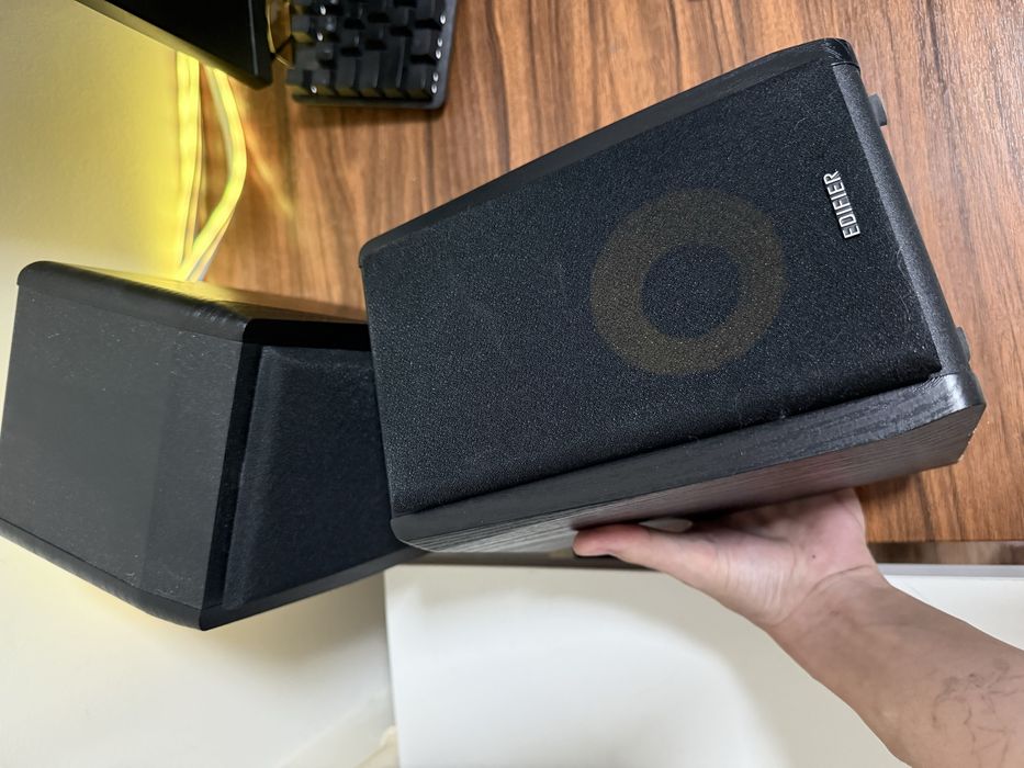 Компьютерные колонки Edifier R1010BT