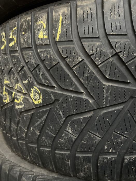 315 35 21 Yokohama BluEarth Winter / Vulcanizare Non Stop