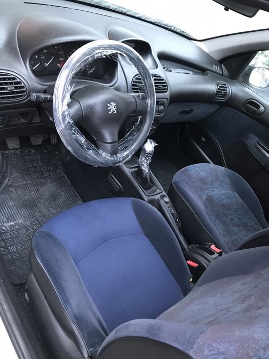 Пежо 206 1.4 На Части