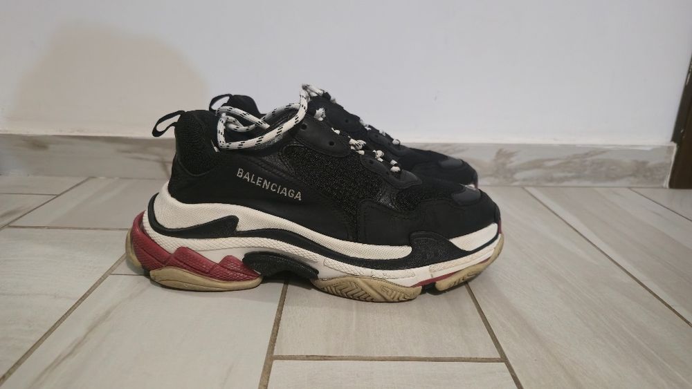 Adidasi Balenciaga Triple S 100% originali, dovada autenticitate