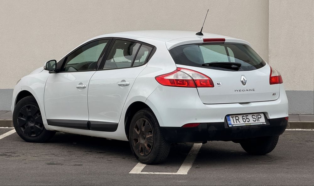 RENAULT Megane