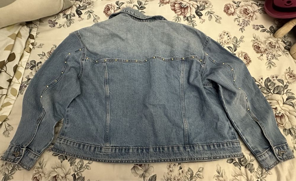 Новые джинсовые женские куртки с Америки размер L-XL