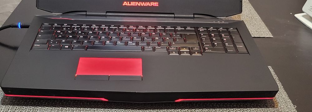 Alienware 17 Gaming i7-32gb ram--ssd+hdd