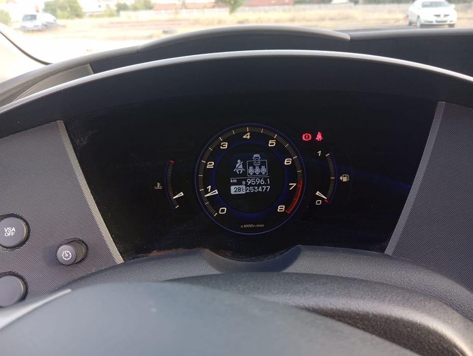 Honda Civic hatchback 2009 - 1.8 benzina  140HP 250 000 km