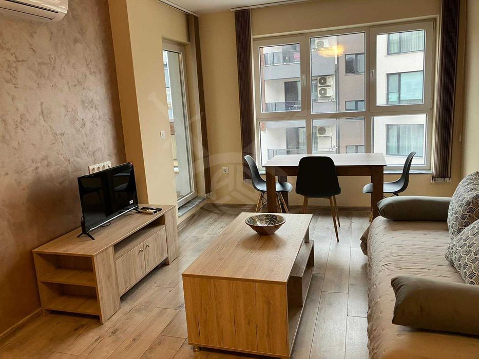 Двустаен апартамент в Центъра!