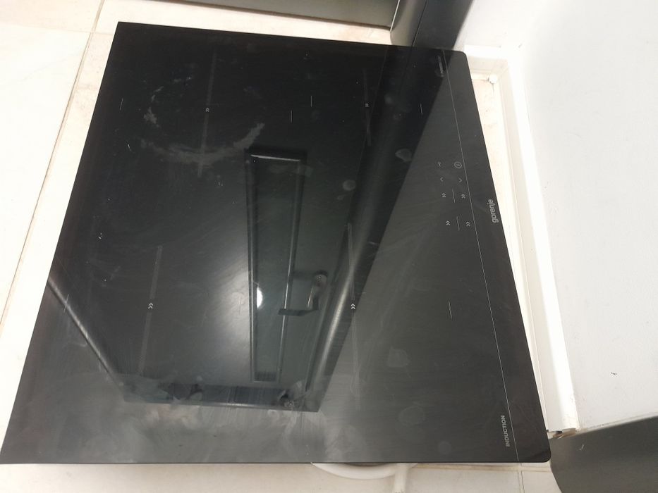 Plita inductie Gorenje defect