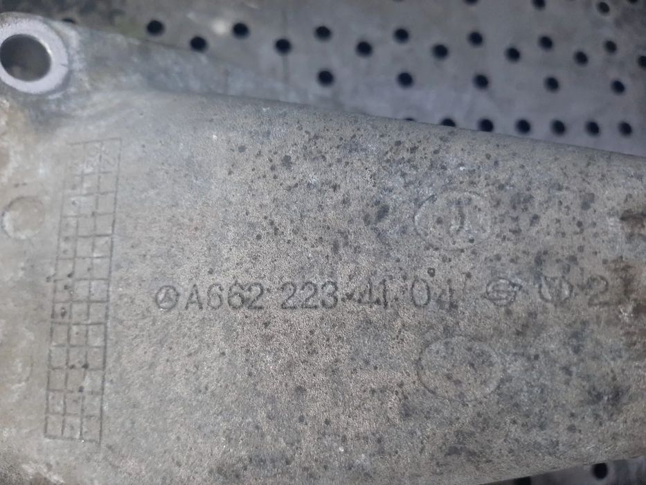 suport motor stanga  2.7 xdi 665925 ssangyong  rexton  a6622234104