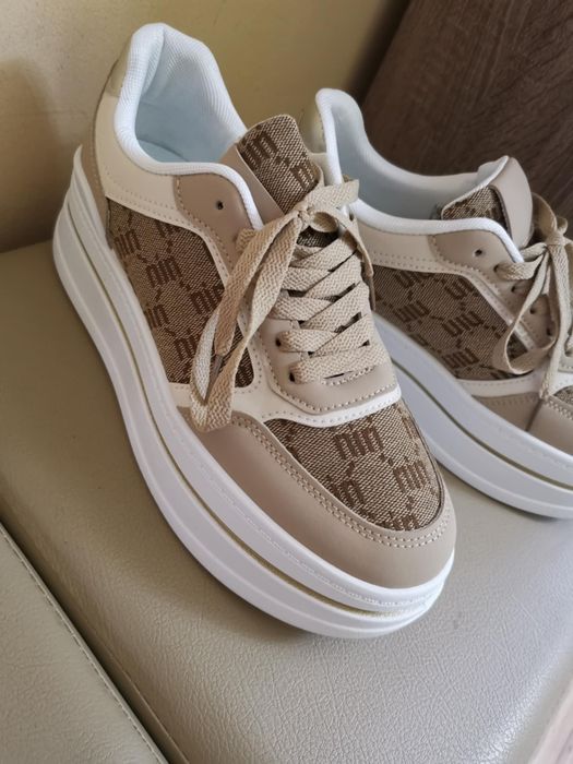 Чисто Нови Дамски обувки на платформа