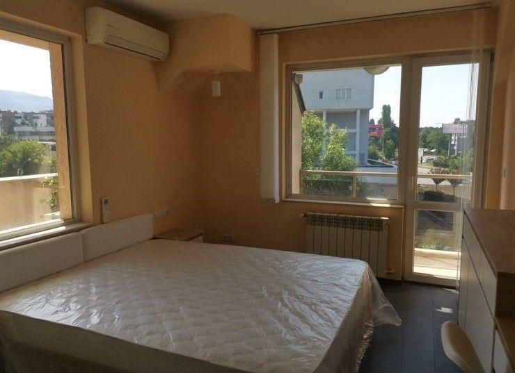 Дава се под наем Тристаен апартамент в София, Витоша - 94 кв.м за 960 € - Снимка #5