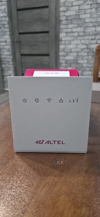 Продам роутер altel 4g.