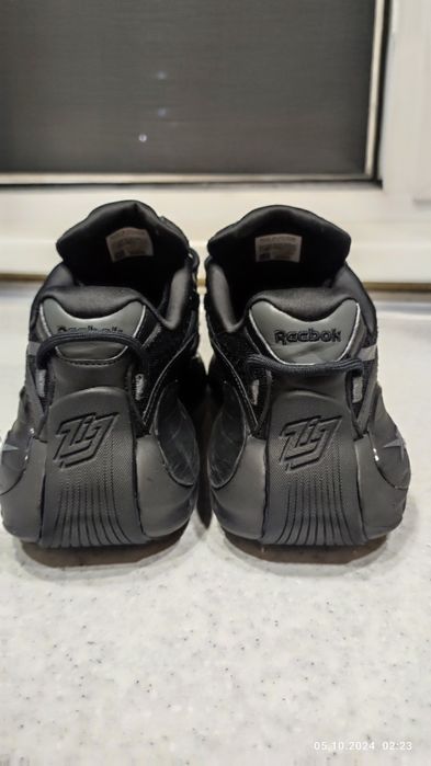 Продам оригинальные кросовки reebok zig kinetica 2.5
