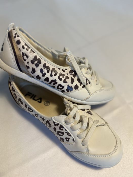 Pantofi sport Fila, model leopard.