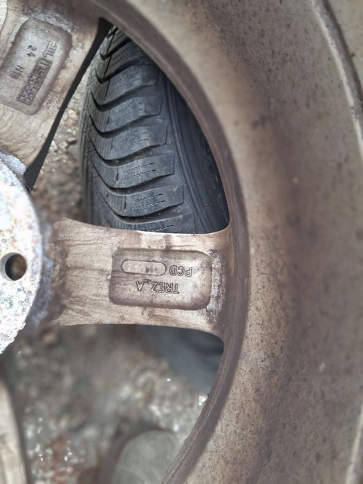 16″ алуминиеви джанти Dezent с гуми Hankook – 5x114.3, ET48, Hyundai / Kia  mazda Nisan