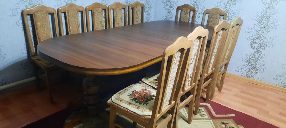 Продам стол со стульями