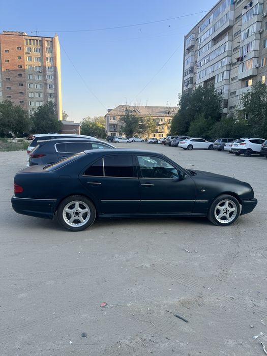 Mercedes Benz  лупарик