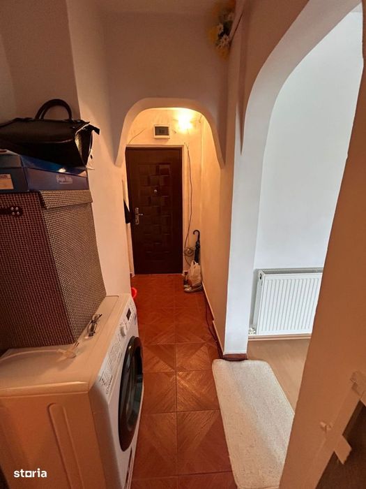 Apartament 1 camera - Transformat in doua camere, zona Radu Negru.