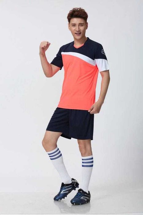 футбольная форма для взрослый и подросток НОВЫЙ