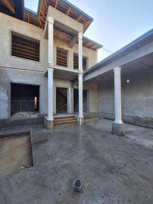 Уй сотилади 2.4 сотиг