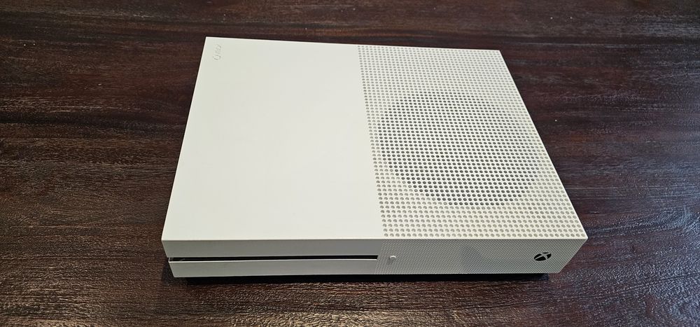 Продавам Xbox One